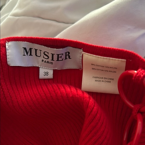 Red Sleeveless Ribbed Top - Picture 3 of 3